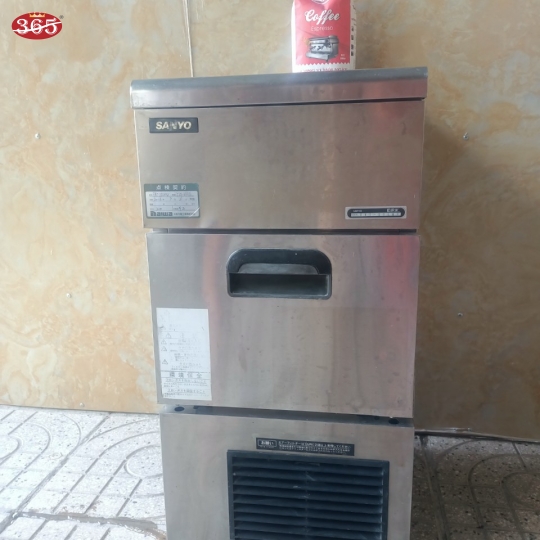 MÁY LÀM ĐÁ NHẬT 25KG/ NGÀY Hoshizaki IM-25